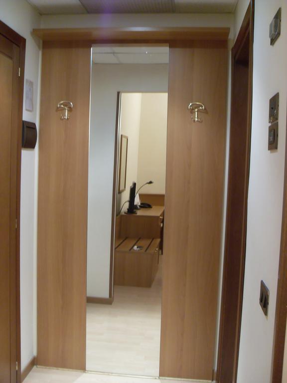 Hotel Tirrenus Perugia Buitenkant foto