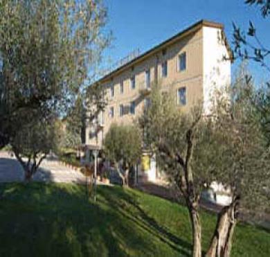 Hotel Tirrenus Perugia Buitenkant foto